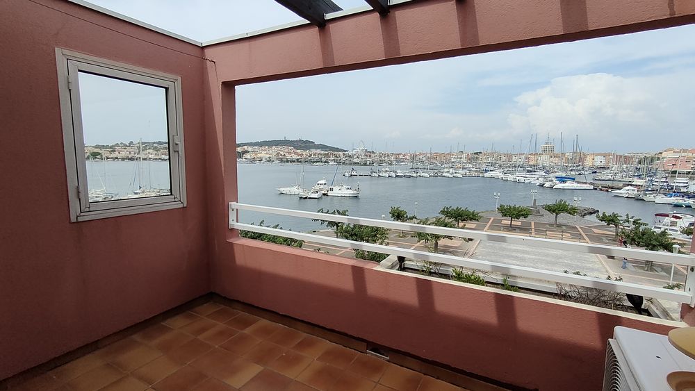 LE CAP D'AGDE : Île des pêcheurs: Appartement T3/mezzanine situé au 3ème et dernier étage (avec ascenseur).