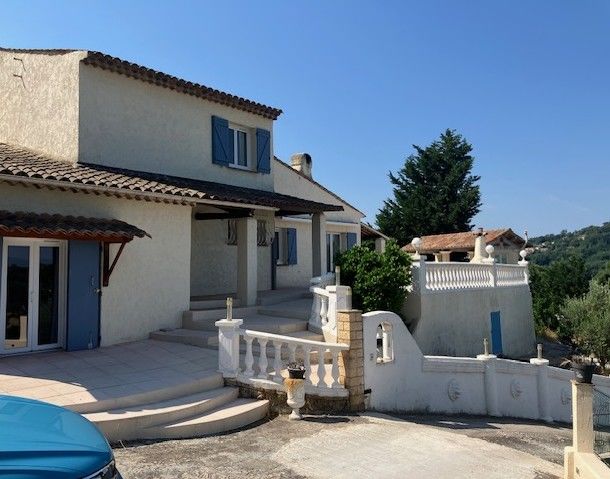 Belle villa 154m² sur 2100m² de terrain avec vue dominante / piscine / terrasses / Studio indépendant - Les Adrets de l'Estérel