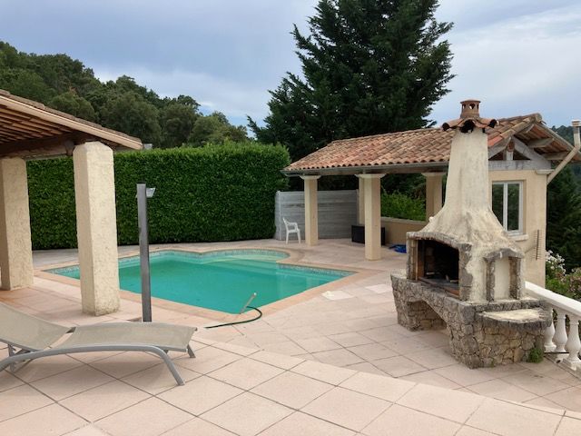 Belle villa 154m² sur 2100m² de terrain avec vue dominante / piscine / terrasses / Studio indépendant - Les Adrets de l'Estérel