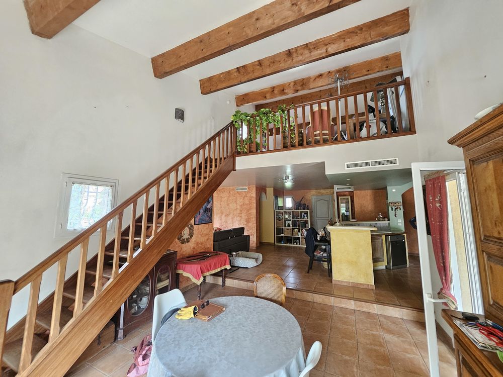 A louer maison à Saint-Sériès