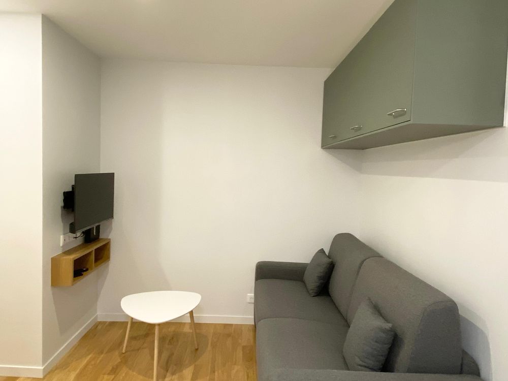 Studio refait à neuf - Paris 11e