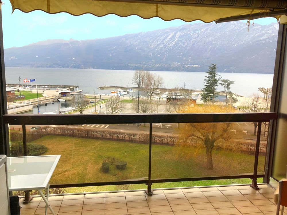 RARE - T2 avec terrasse dominant le lac du Bourget