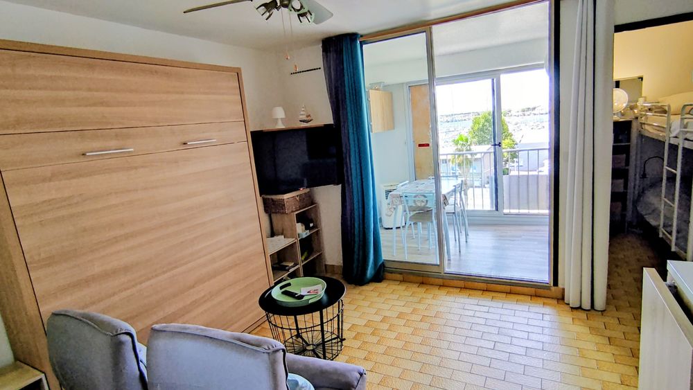 LE CAP D'AGDE Falaises Studio avec cabine séparée et parking