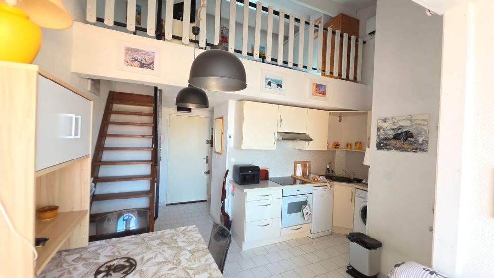LE CAP D'AGDE: T2/mezzanine avec parking, climatisation ascenseur dernier étage. PISCINE