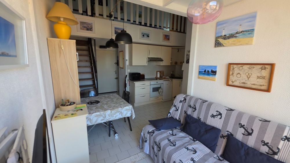 LE CAP D'AGDE: T2/mezzanine avec parking, climatisation ascenseur dernier étage. PISCINE