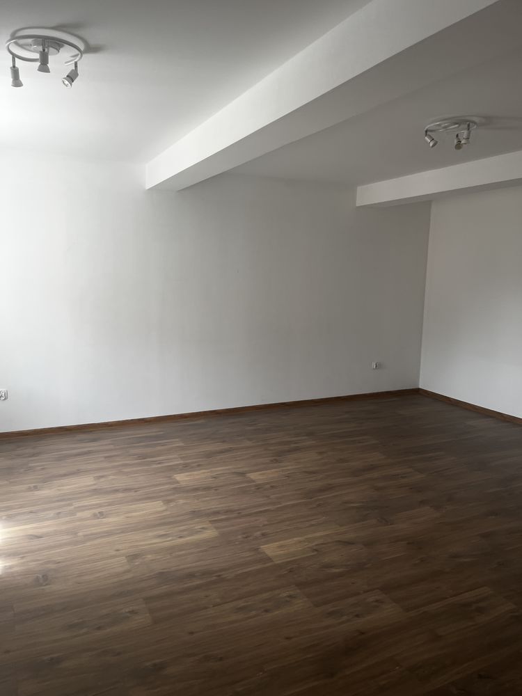 APPARTEMENT 96m² à MATOUR