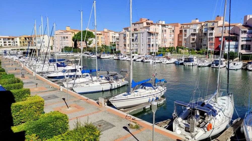 LE CAP D'AGDE - Vue Canal Studio Mezzanine entièrement rénové, parking