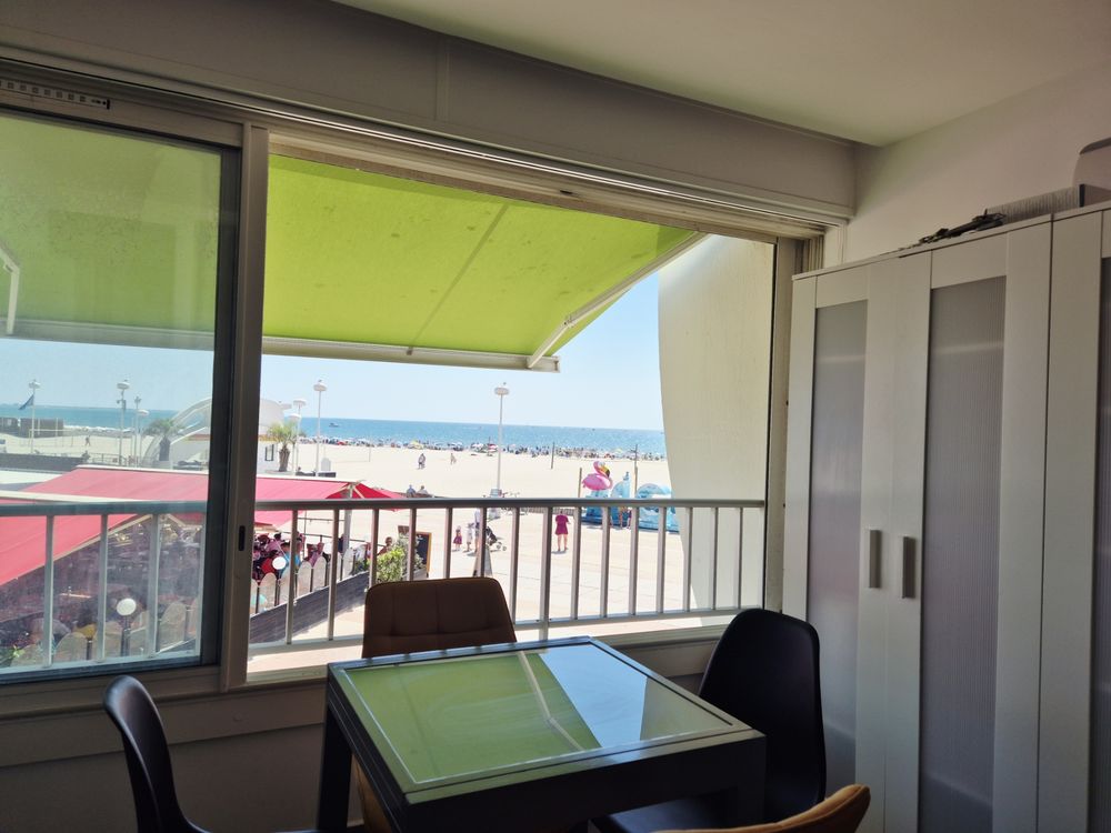 Appartement vue sur mer en 1ère ligne.