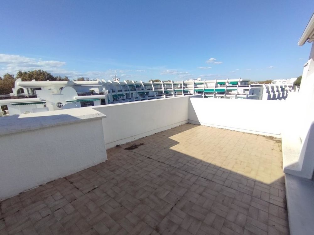 Appartement type 3 avec grandes terrasses.