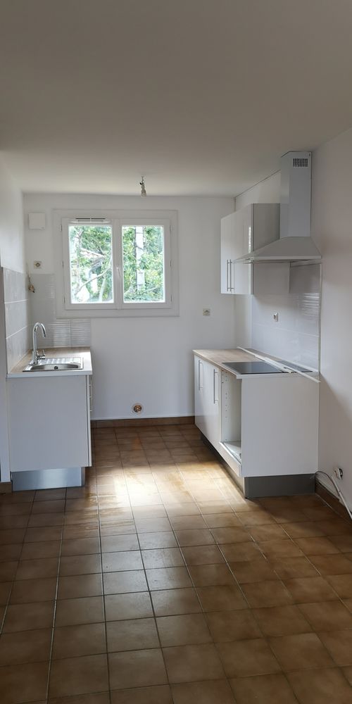 A LOUER 3 PIECES DUPLEX QUARTIER