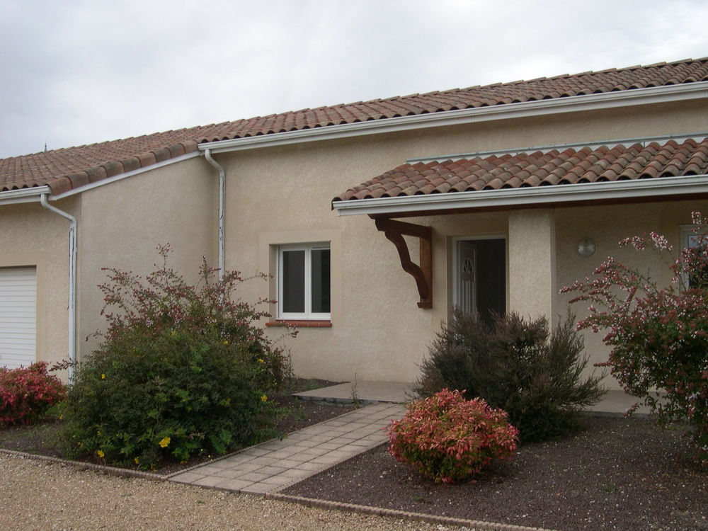 A LOUER ROQUETTES VILLA T4