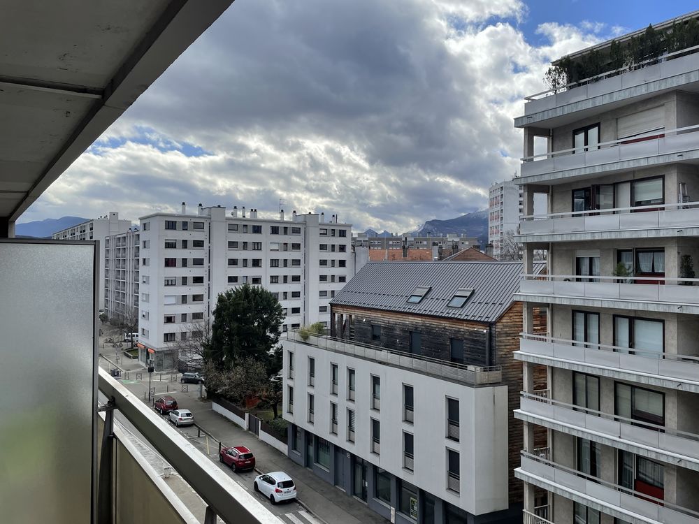 T2/T3 Meublé 62m² GRENOBLE Proche Centre & Caserne de Bonne TRAM C/E