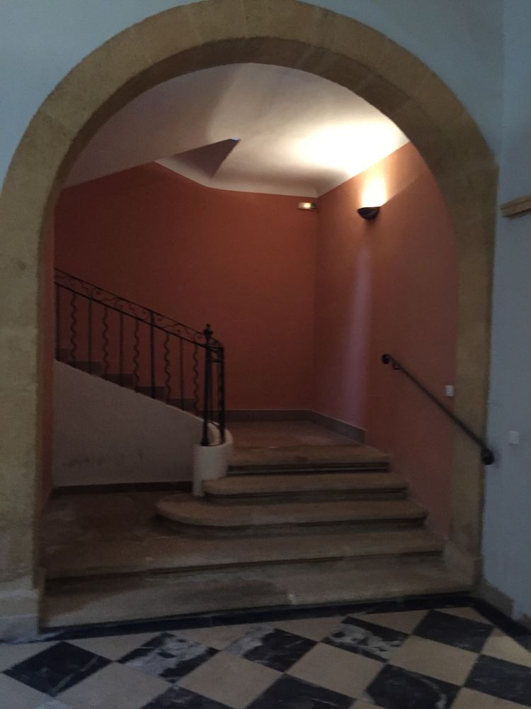 À LOUÉ APPARTEMENT TYPE 3/4 CV AIX-EN-PROVENCE
