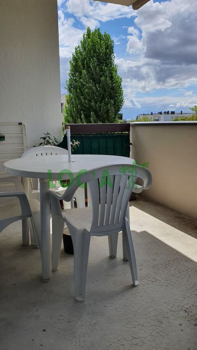 Appartement F3 dans résidence