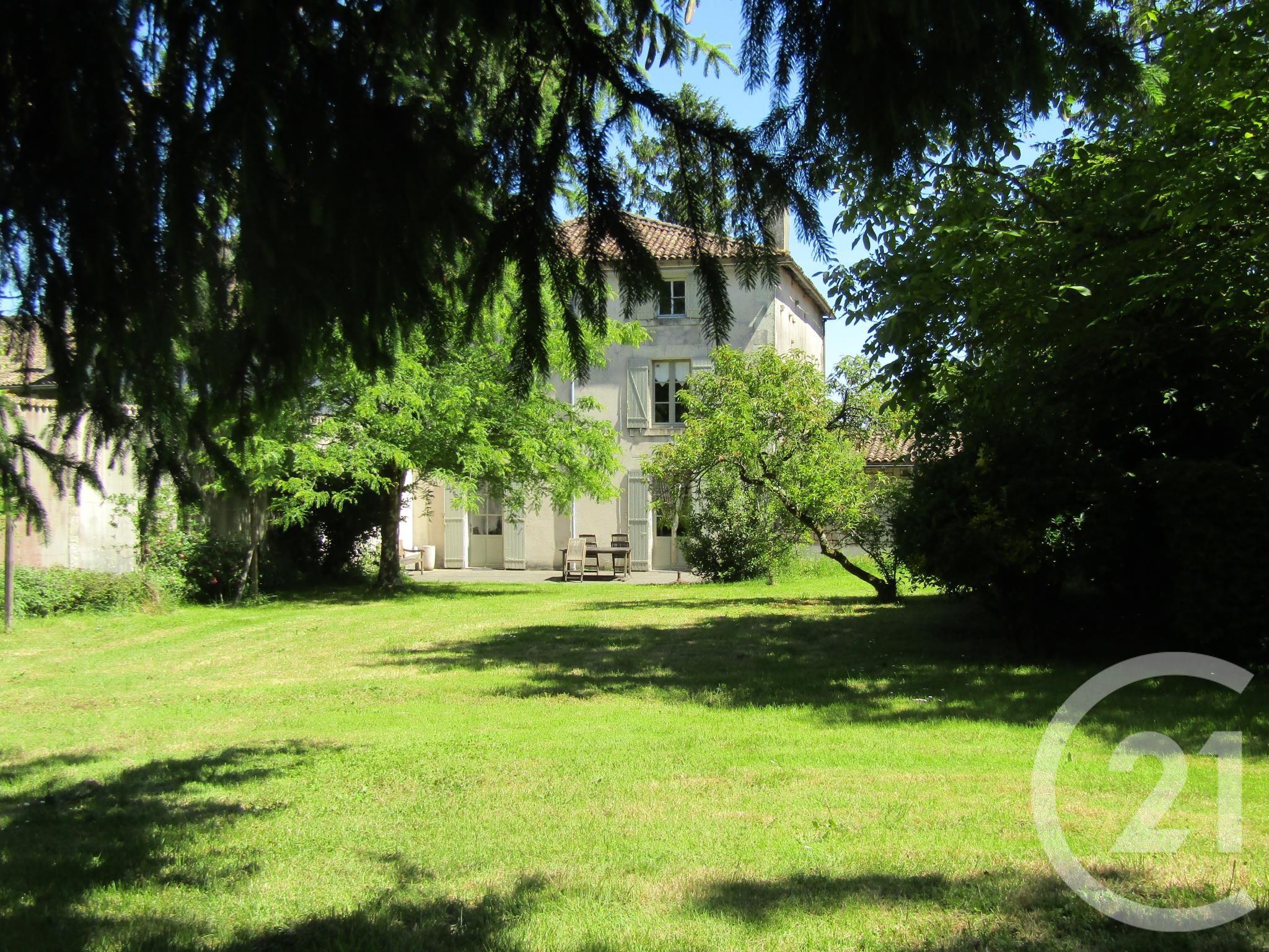 Dans un hameau, sur la commune de SEPVRET située à 7 min....