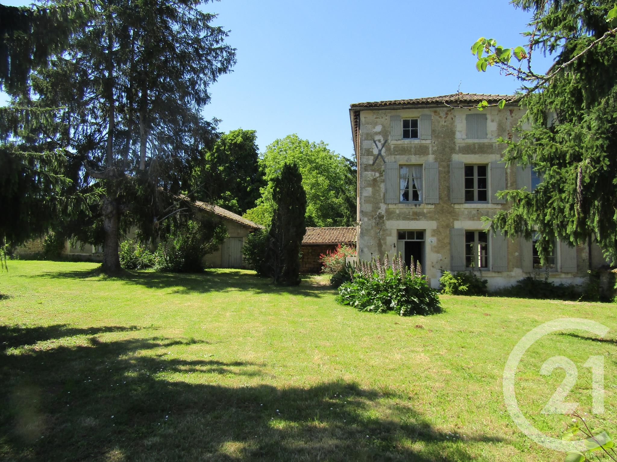 Dans un hameau, sur la commune de SEPVRET située à 7 min....
