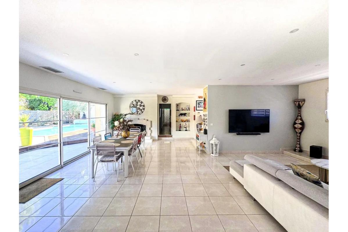 Maison T6 de 222m² à Léognan
