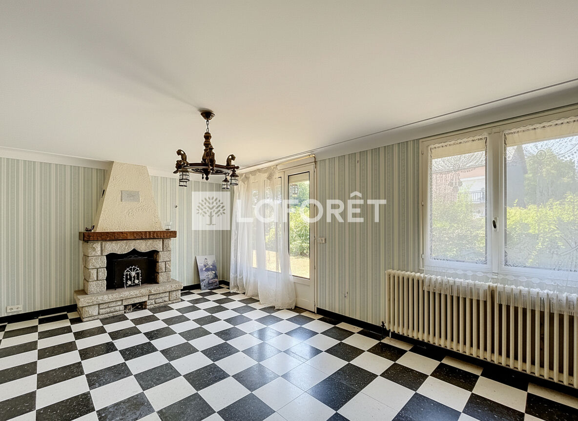Maison Saint Perreux 7 pièce(s) 131 m2