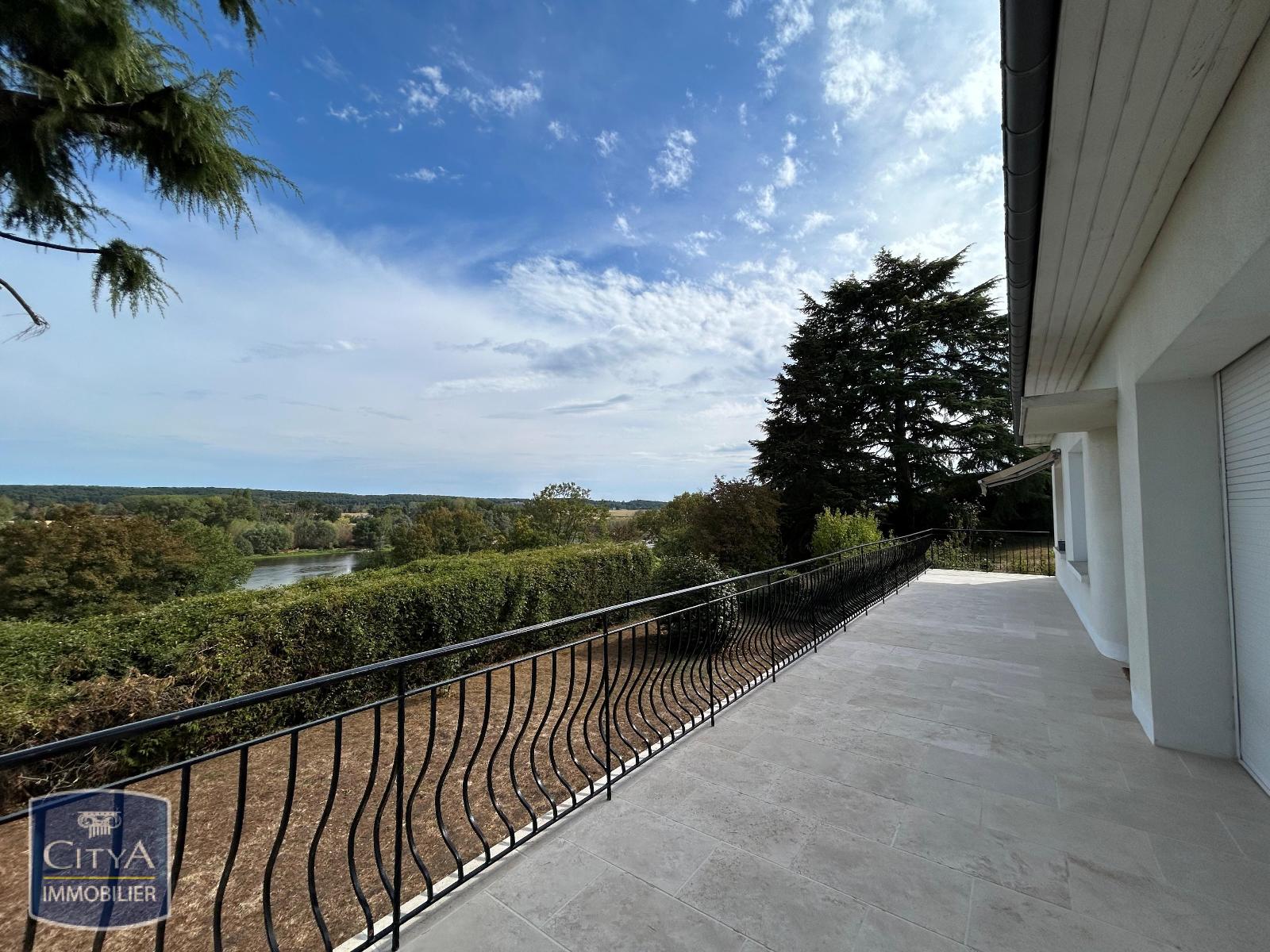À LOUER : Découvrez cette magnifique maison T6 située à ....