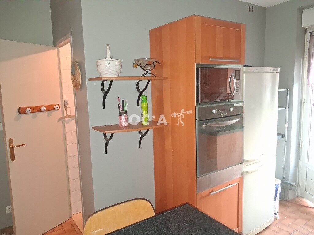 Appartement F4 Meublé