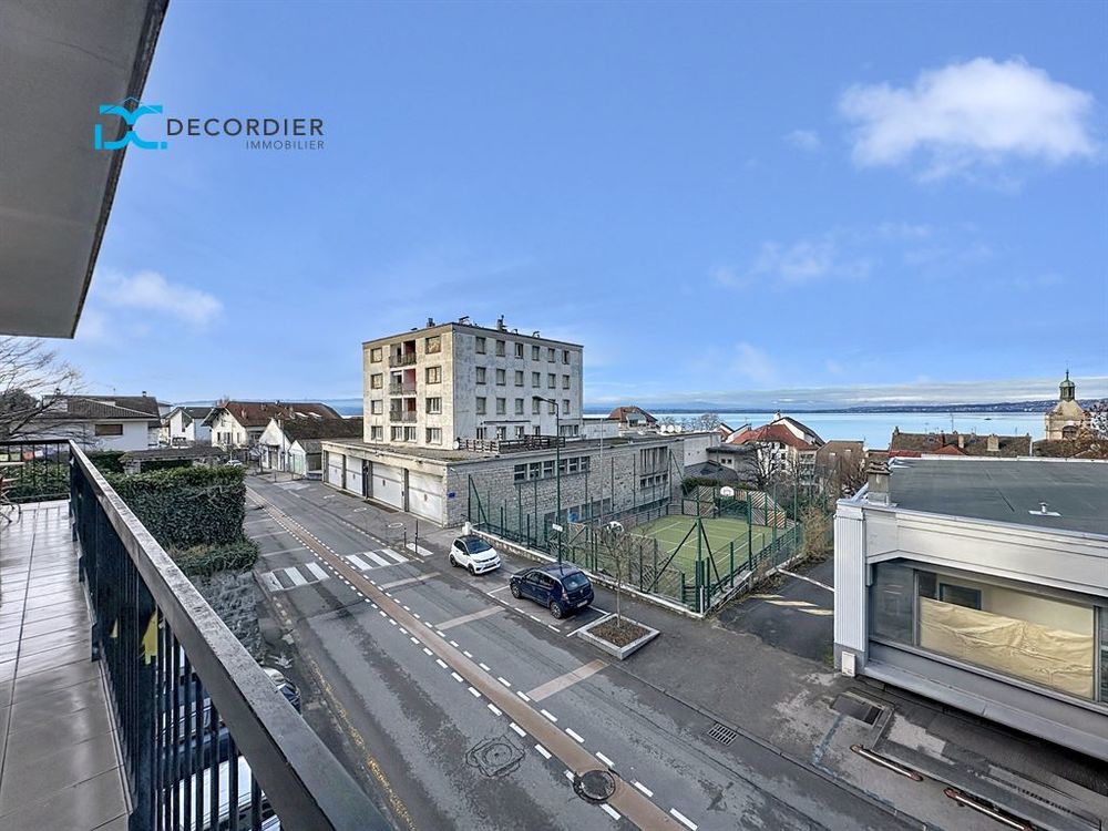 EVIAN CENTRE T3 BALCON VUE LAC
