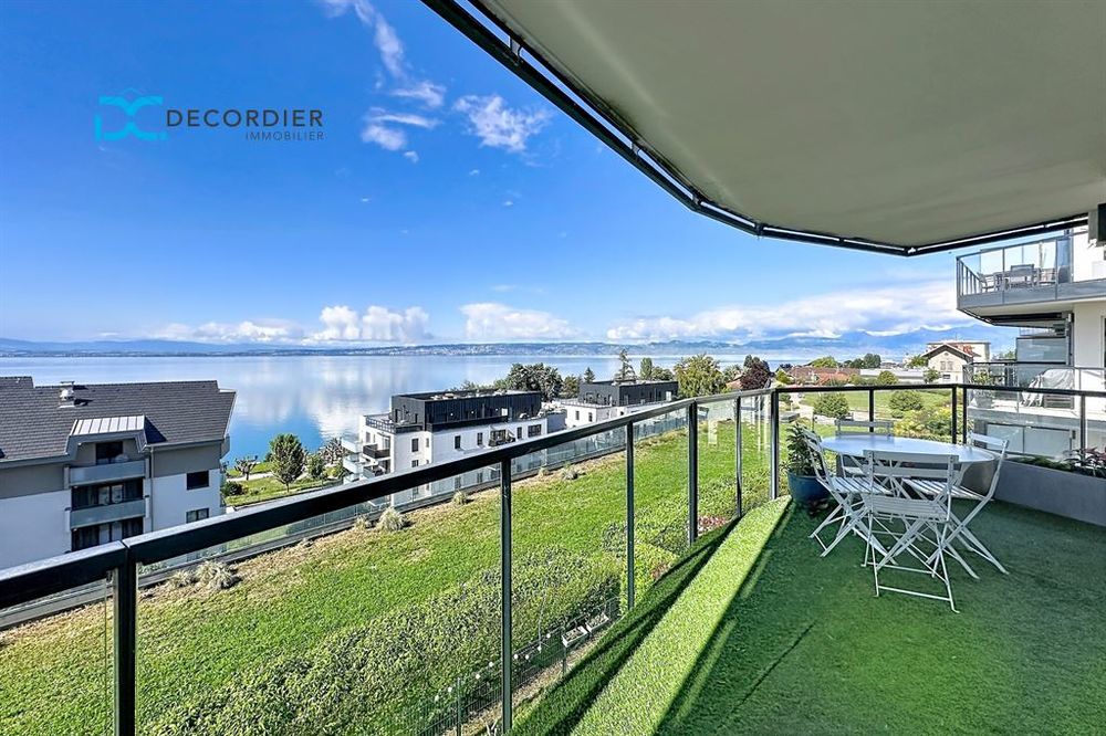 EVIAN CENTRE GARE T4 VUE LAC