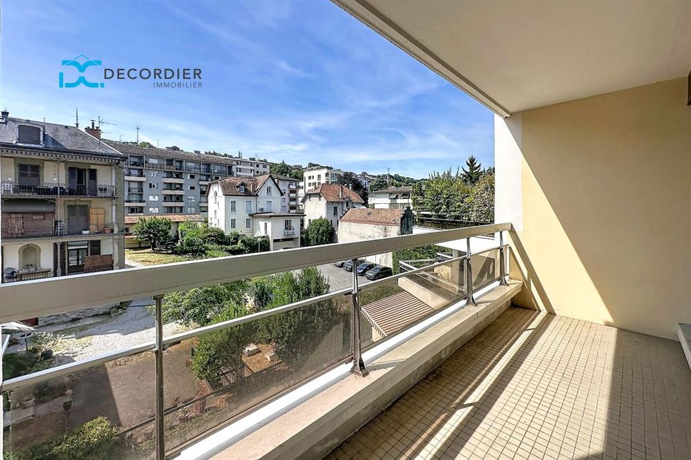 EVIAN STUDIO RÉNOVÉ AVEC BALCON