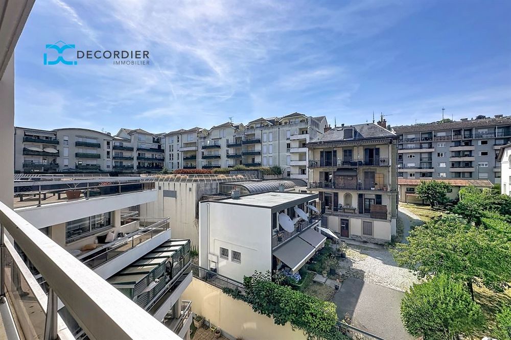 EVIAN STUDIO RÉNOVÉ AVEC BALCON