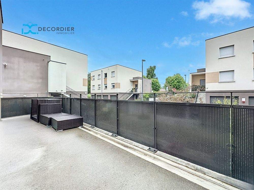 À VENDRE  Appartement T3 de 60m2 au calme avec garage  Résidence récente
