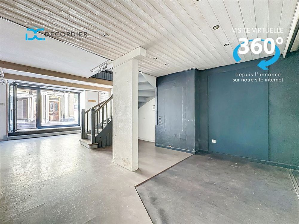 EVIAN RUE PETIONNE - LOCAL A LOUER 1000 74500 Evian les bains