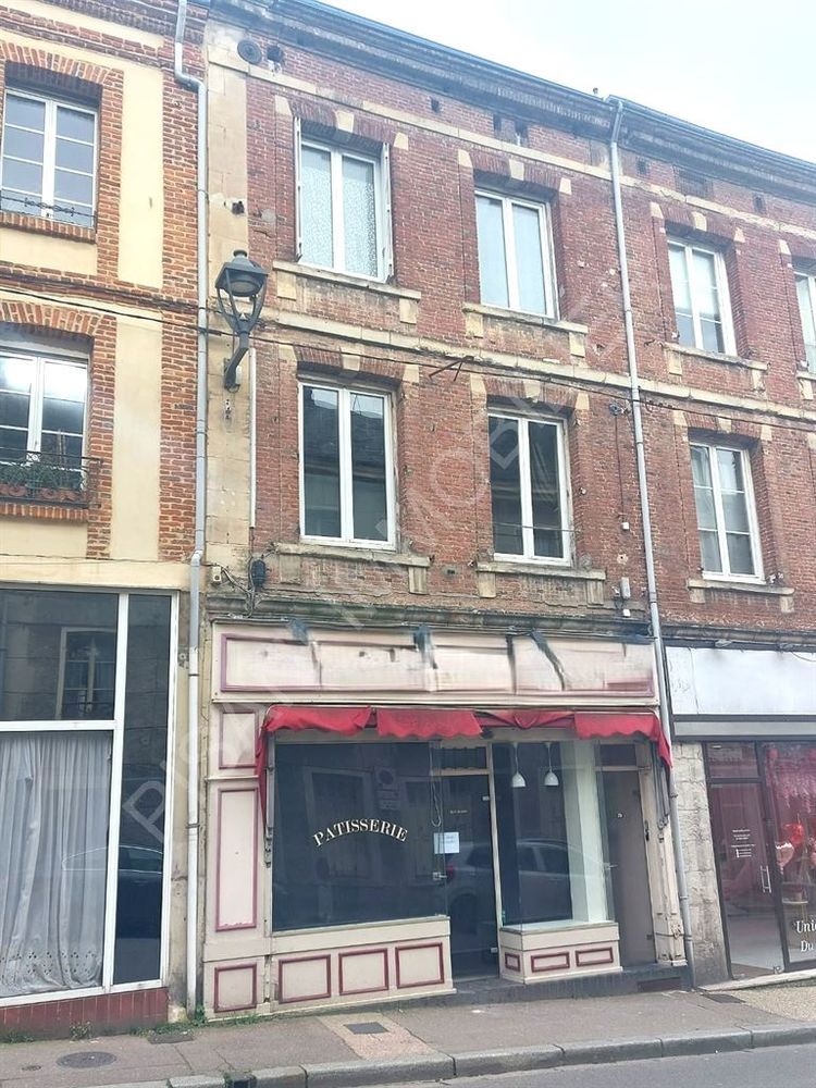 Local commercial 155m&sup2; � Quartier de l'Abbaye, F&eacute;camp 960 76400 Fecamp