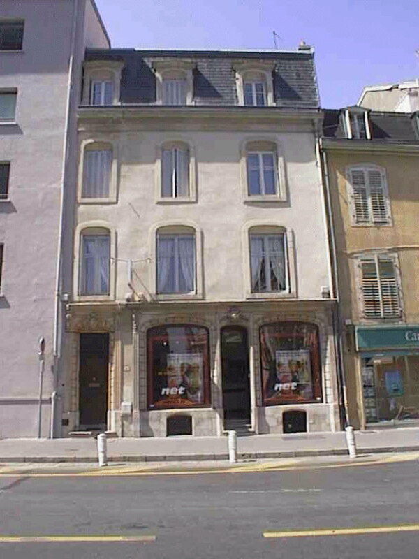 Appartement -F6 duplex- Parking souterrain lot 140 Cave ....