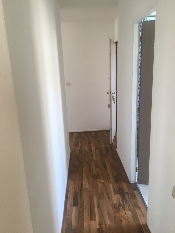 Appartement - F2 - Parking 04 Construction Années 1900 E....