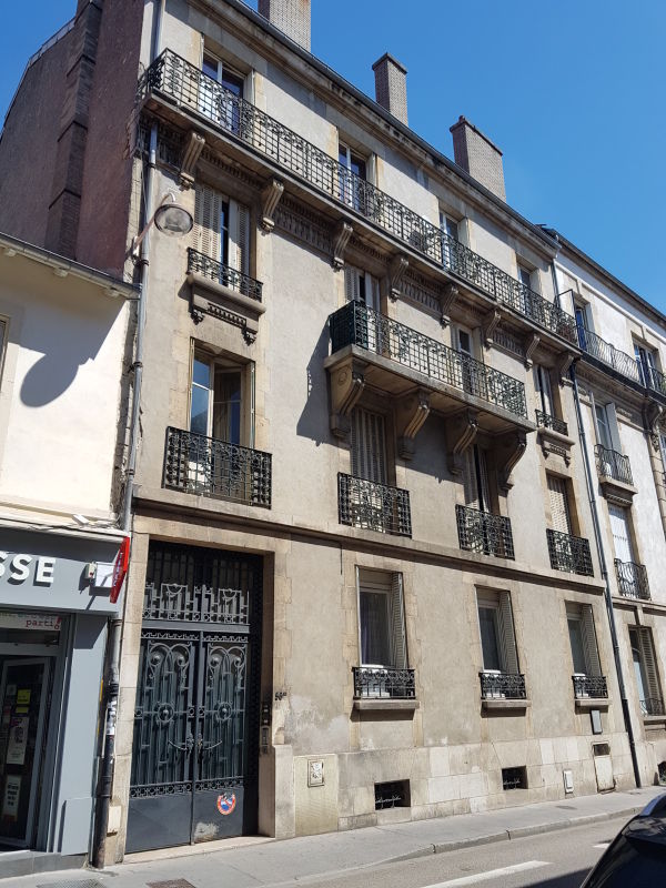 Loft duplex - F6 - Grande terrasse Construction années 1....