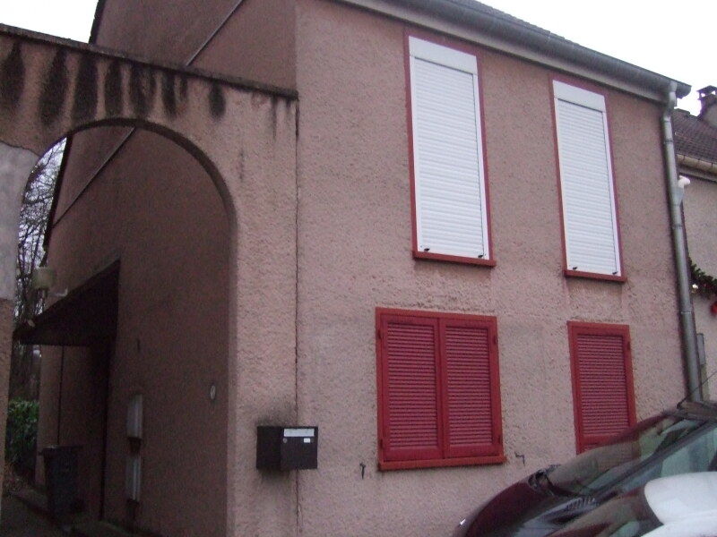 Maison - F6 - Garage Jardin Privatif - Entrée - Séjour -....