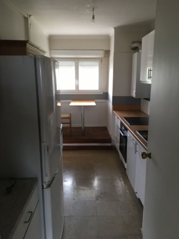 Appartement - F4 - Construction Année - Entrée - Séjour ....