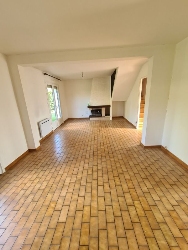 Maison independante -F5- Garage Cellier-Jardin privatif ....