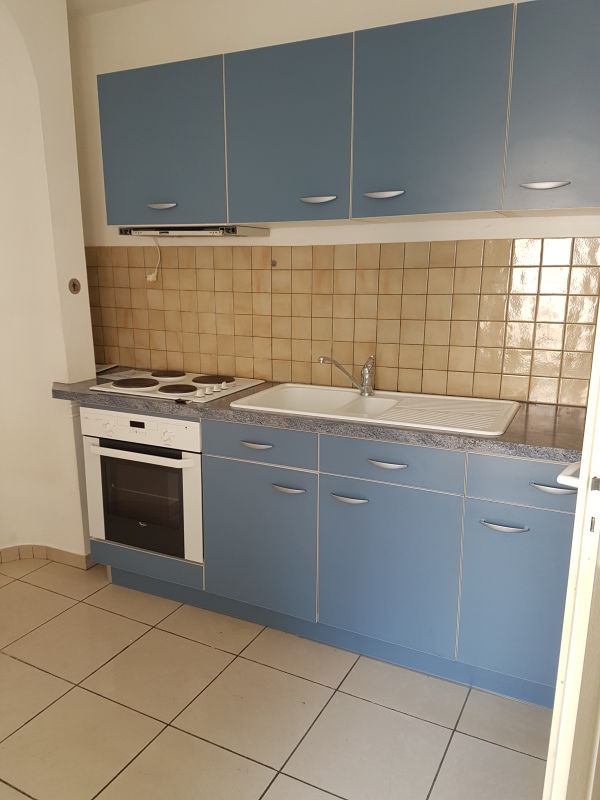 Appartement -F2- Parking possible + 50 euros constructio....