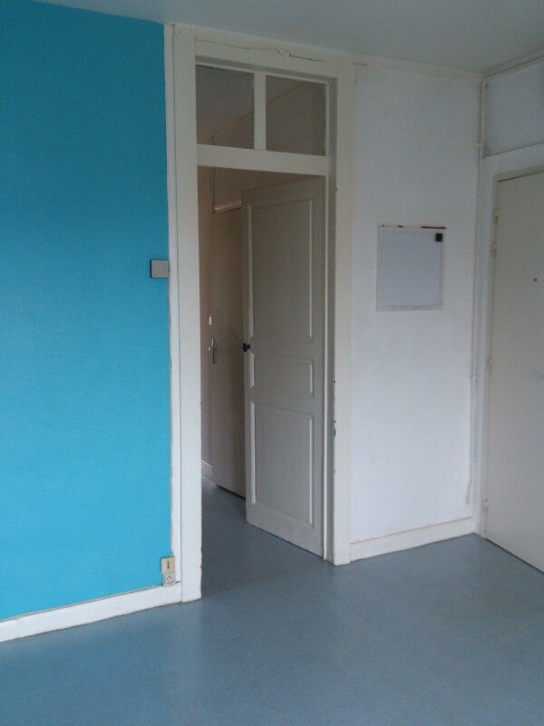 Appartement - F2 - Construction années 1900 Entrée, séjo....