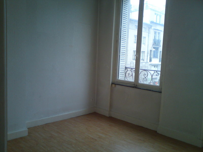 Appartement -F3- Construction années Entrée, séjour, 2 c....