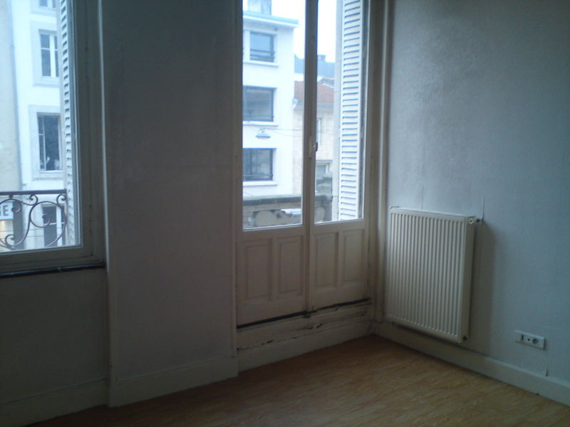 Appartement -F3- Construction années Entrée, séjour, 2 c....