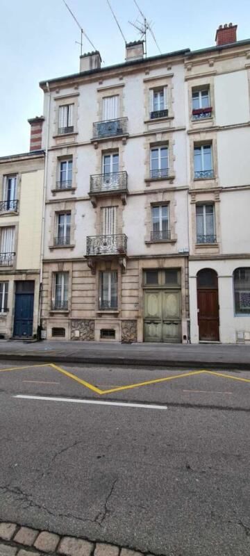 Appartement - F3 - Construction Années 1900 - Entrée - S....