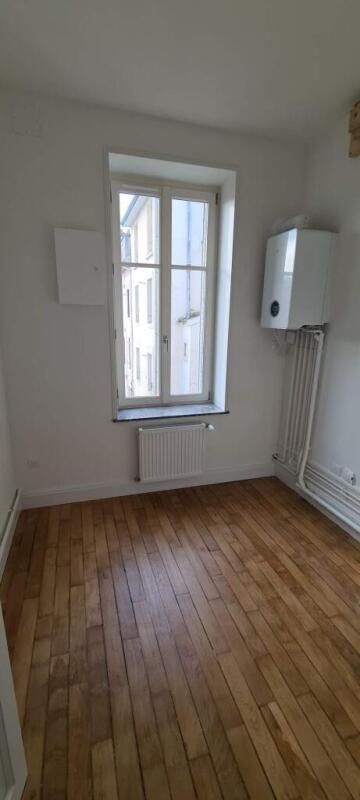 Appartement - F3 - Construction Années 1900 - Entrée - S....