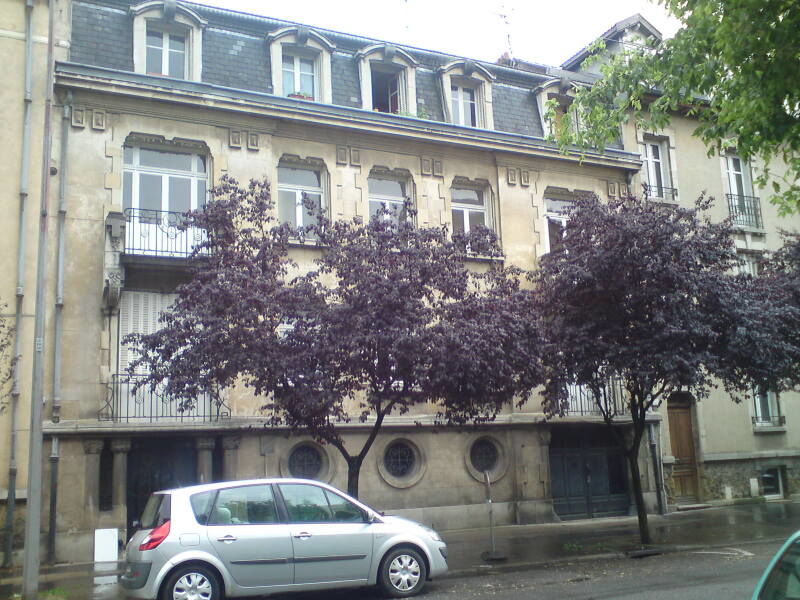 Appartement Garage Cave Terrasse Veranda Jardin 300 m2 E....