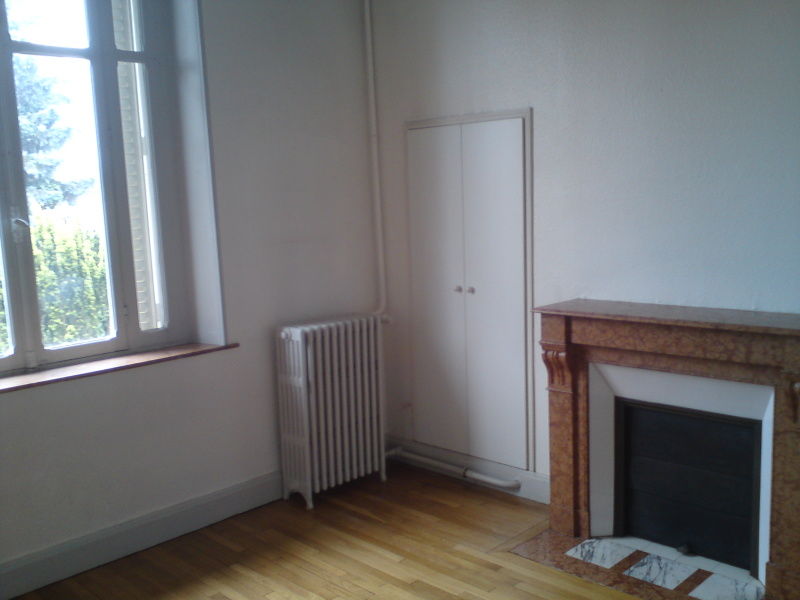 Appartement Garage Cave Terrasse Veranda Jardin 300 m2 E....