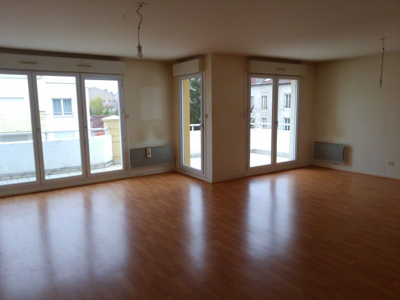 Appartement -F6 duplex- Parking souterrain lot 140 Cave ....