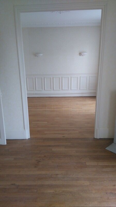 Appartement -F3- Construction années 1900 Entrée, salon,....