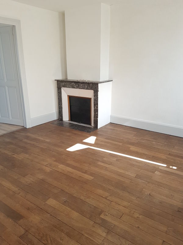 Appartement -F6 triplex- Grenier Construction années 190....