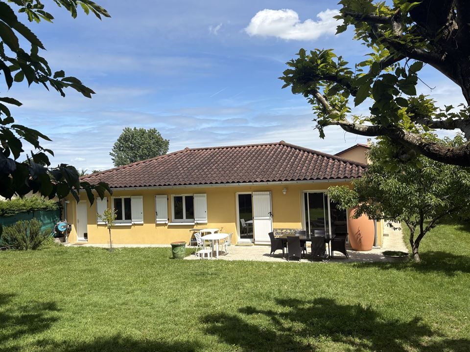 Villa - 102m ²