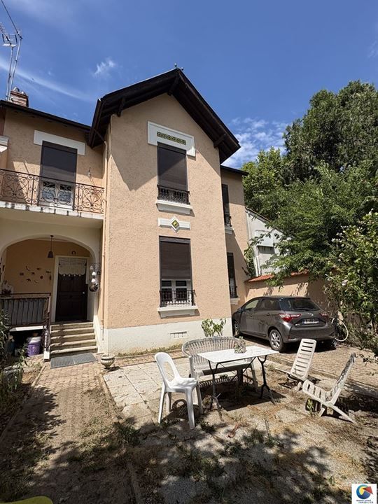 Maison - 120m ²
